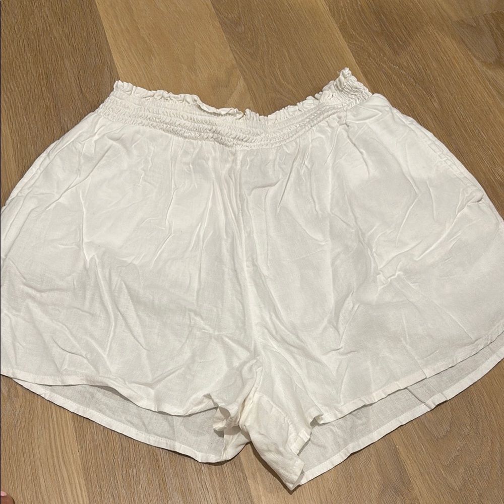 Aerie Women's White Casual Shorts